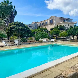 Flavia Casa Serrafiori