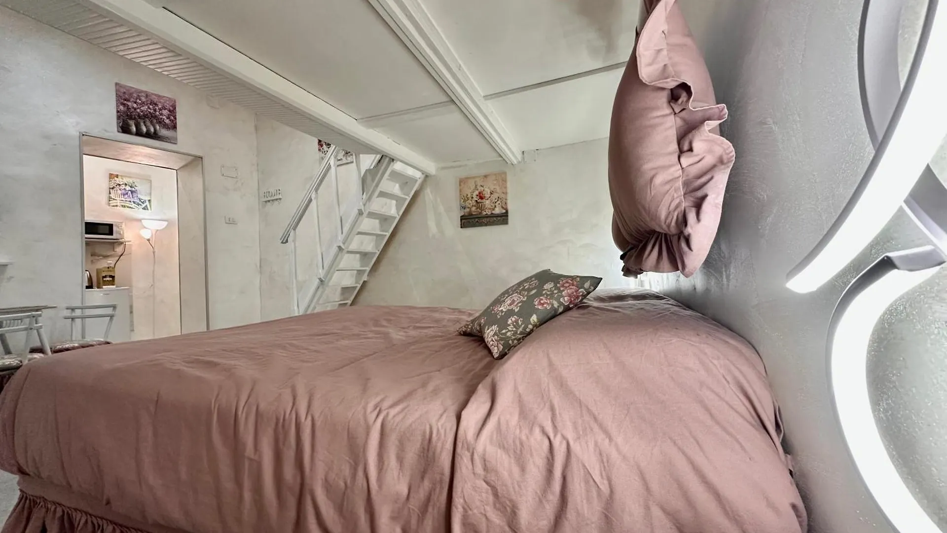 Roila House - Self Checkin Apartment Naples